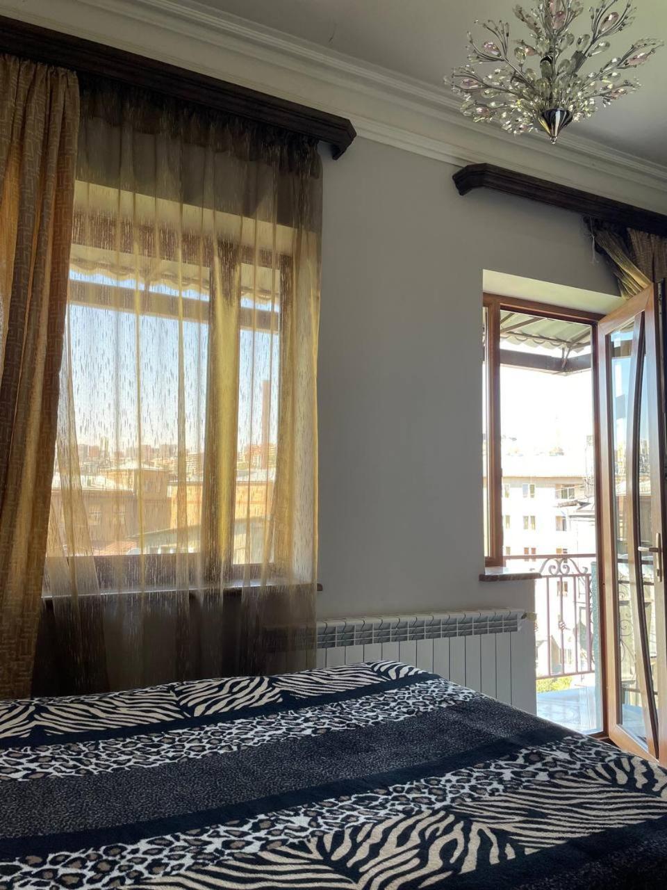 Josefin Apartment Yerevan Exterior photo